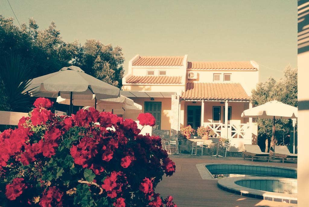 Sea Sun Aparthotel Plomari Exterior photo