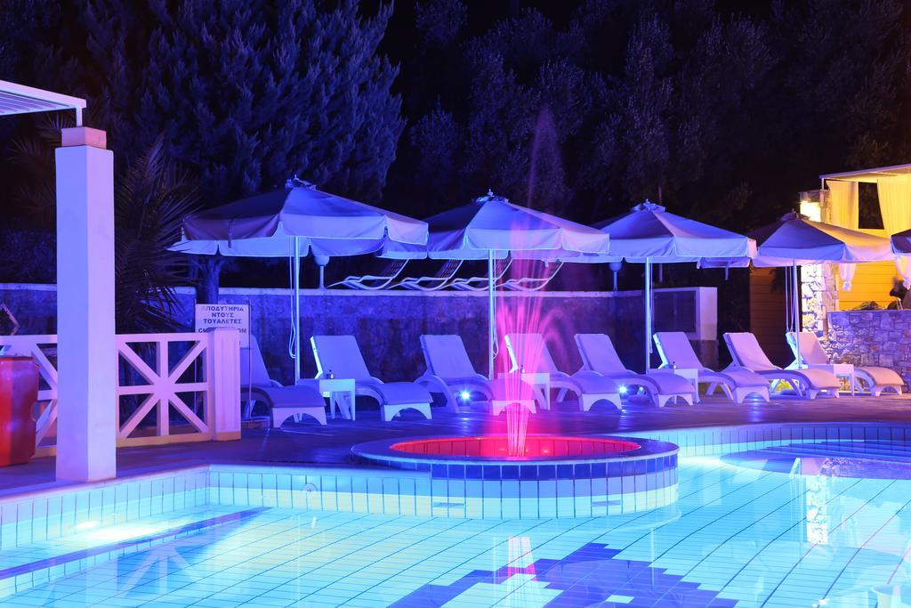 Sea Sun Aparthotel Plomari Exterior photo