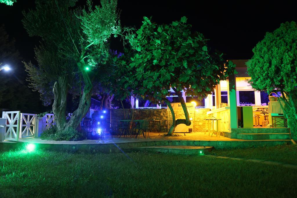 Sea Sun Aparthotel Plomari Exterior photo