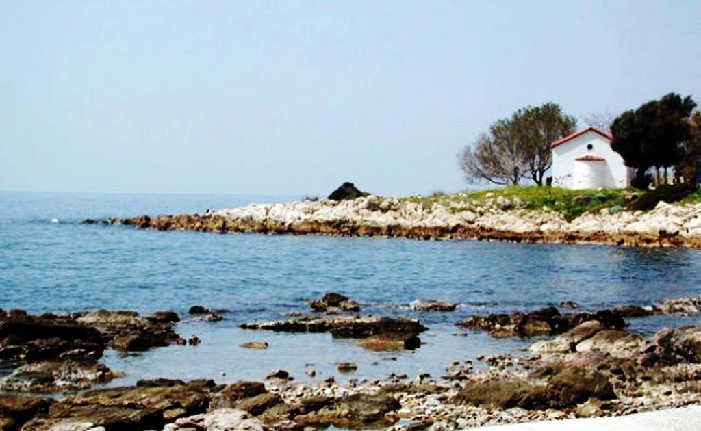 Sea Sun Aparthotel Plomari Exterior photo