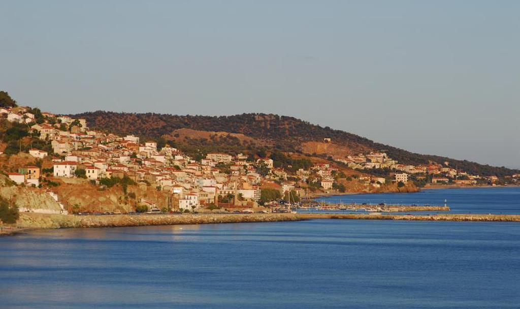 Sea Sun Aparthotel Plomari Exterior photo