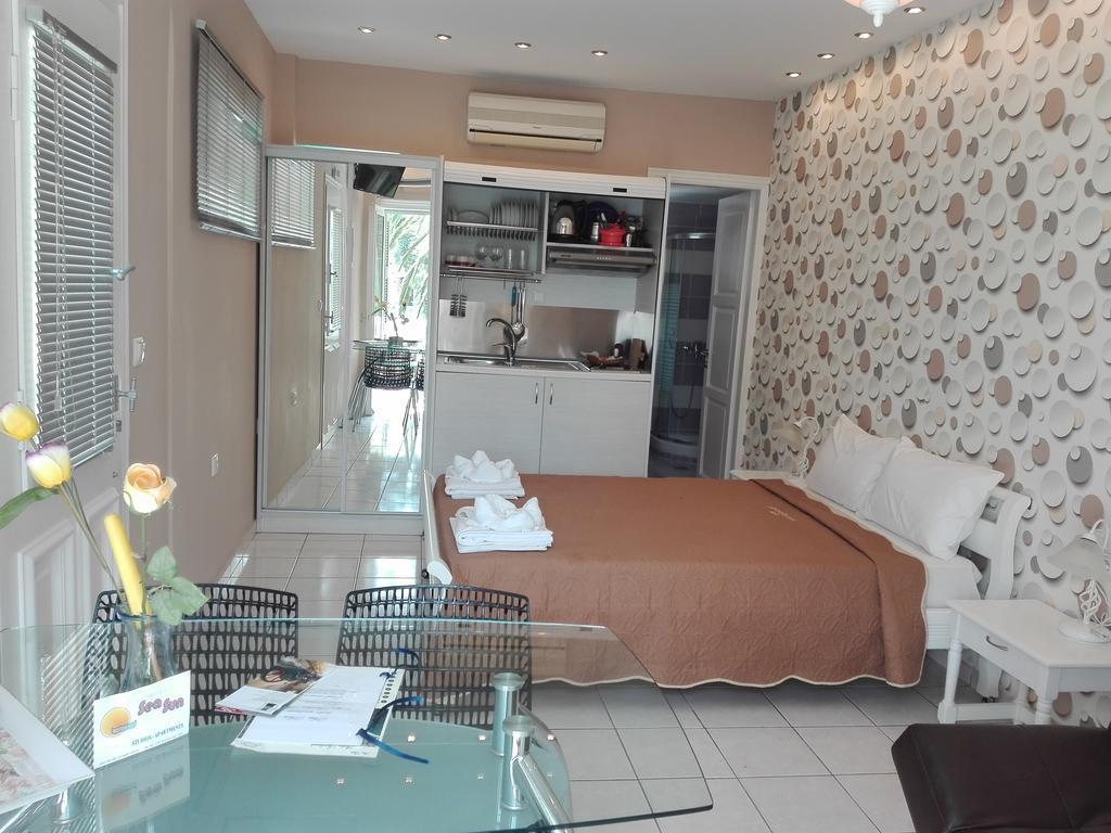 Sea Sun Aparthotel Plomari Room photo